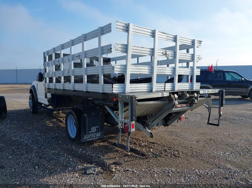 1FDUF4GN0NED63848 2022 FORD F450 photo no. 3