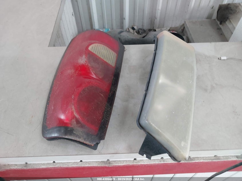 2005 Chevrolet Silverado Work Truck VIN: 1GCEC14X45Z2155 Lot: 43064478