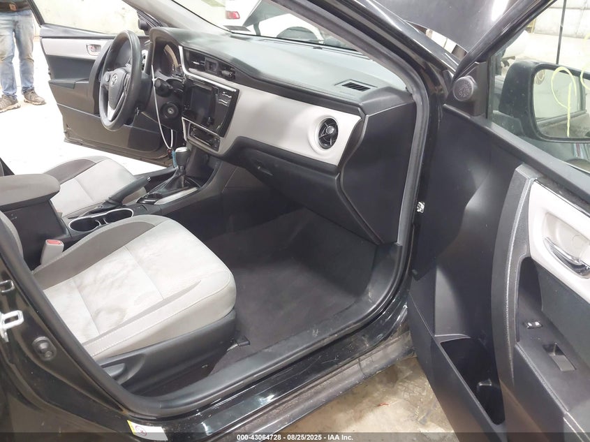 2018 TOYOTA COROLLA LE - 2T1BURHE3JC089913