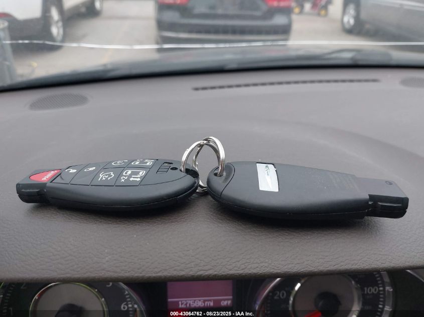 2015 Chrysler Town & Country Touring VIN: 2C4RC1BG2FR577786 Lot: 43064762