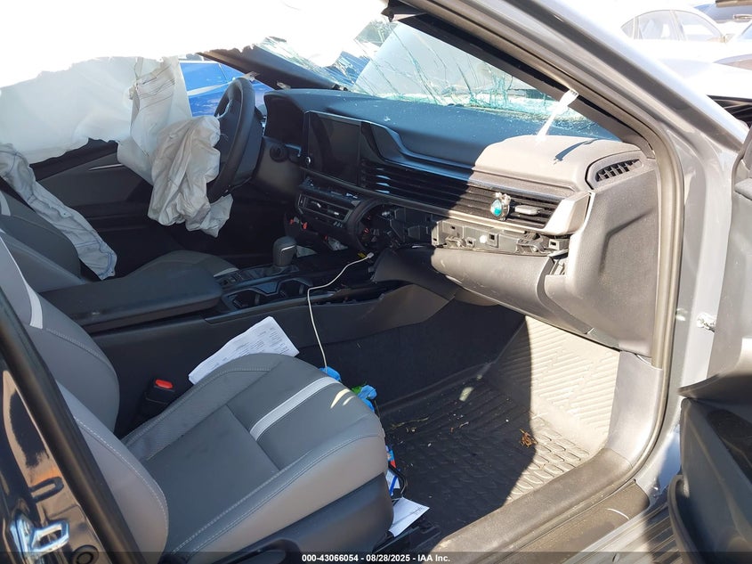 2025 TOYOTA CAMRY SE - 4T1DAACK8SU632754