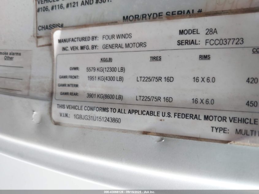 2005 Chevrolet Express Cutaway Base W/C7A VIN: 1GBJG31U151243860 Lot: 43066126