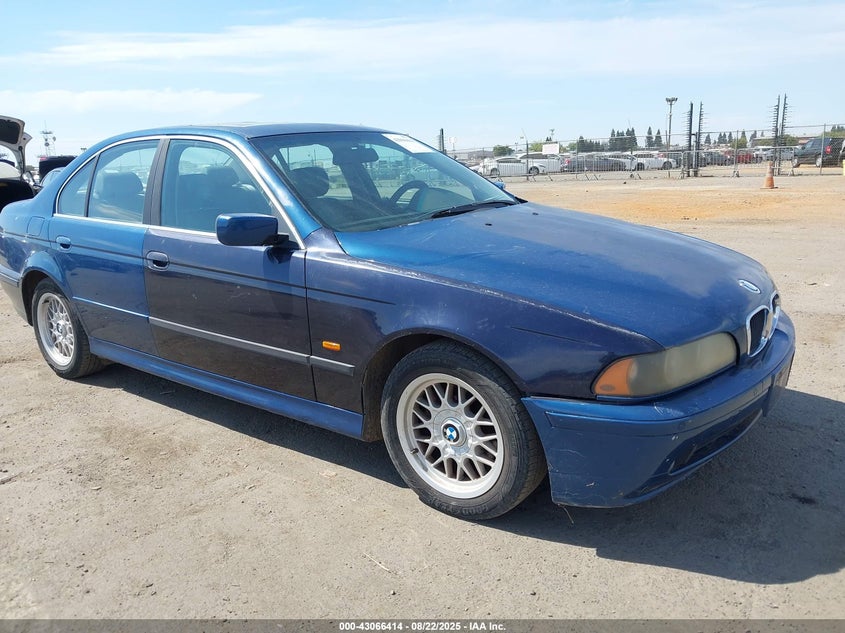 WBADT43481GF59500 2001 BMW 525Ia auction photo 1