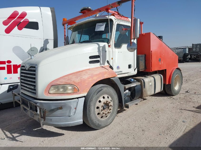 2013 Mack 600 Cxu600 VIN: 1M2AW08C9DM005824 Lot: 43066443