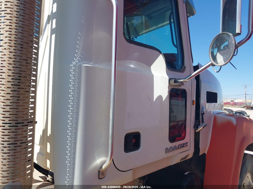 2013 OTHER MACK 600 CHU600 TRUCK N/A