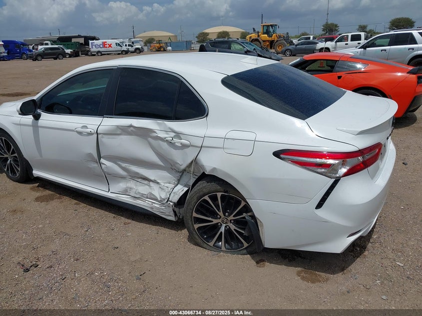 2020 TOYOTA CAMRY SE - 4T1G11AKXLU384654