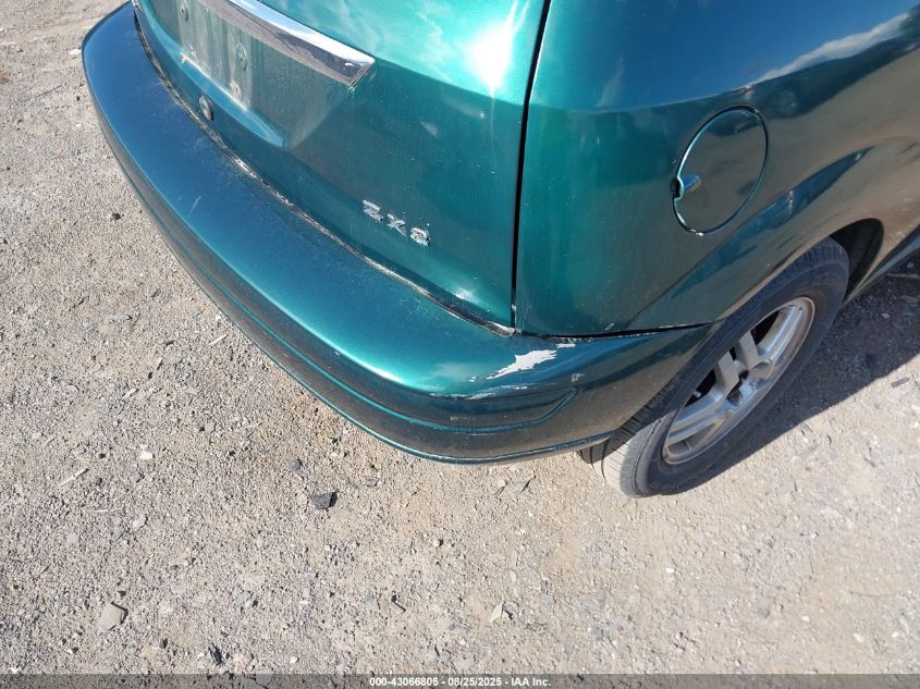 2000 Ford Focus Zx3 VIN: 3FAHP3134YR110561 Lot: 43066805