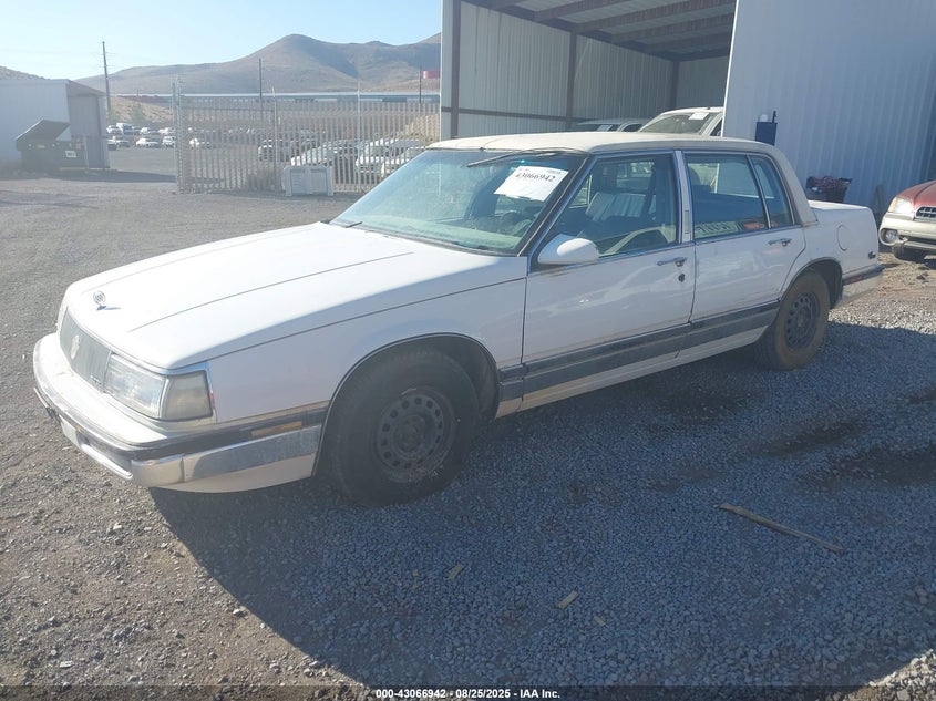 1990 Buick Electra Park Avenue white sedan gasoline 1G4CW54C0L1603179 photo #3