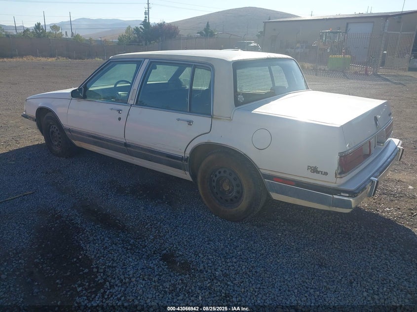 1990 Buick Electra Park Avenue white sedan gasoline 1G4CW54C0L1603179 photo #4