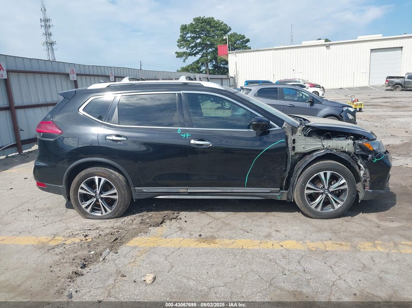 2017 NISSAN ROGUE SL - 5N1AT2MT1HC790801