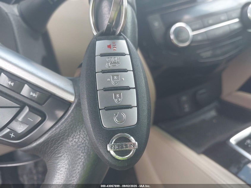 2017 NISSAN ROGUE SL - 5N1AT2MT1HC790801