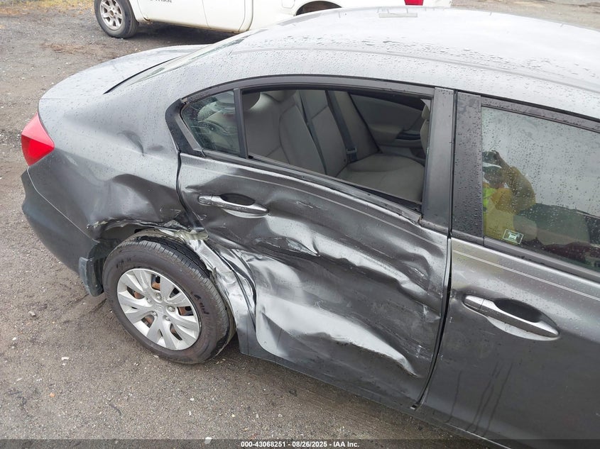 2012 Honda Civic Lx VIN: 2HGFB2F55CH327725 Lot: 43068251