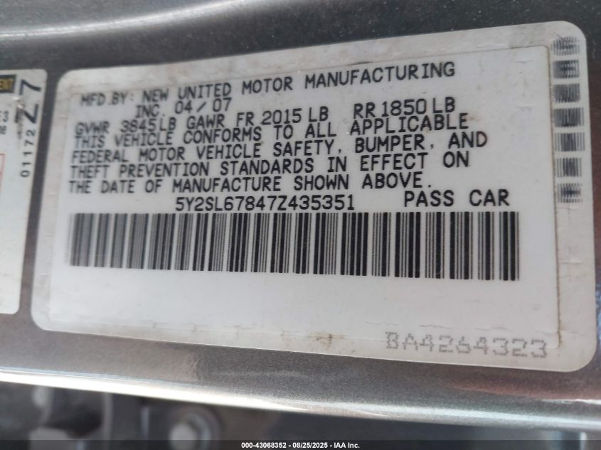 2007 Pontiac Vibe VIN: 5Y2SL67847Z435351 Lot: 43068352