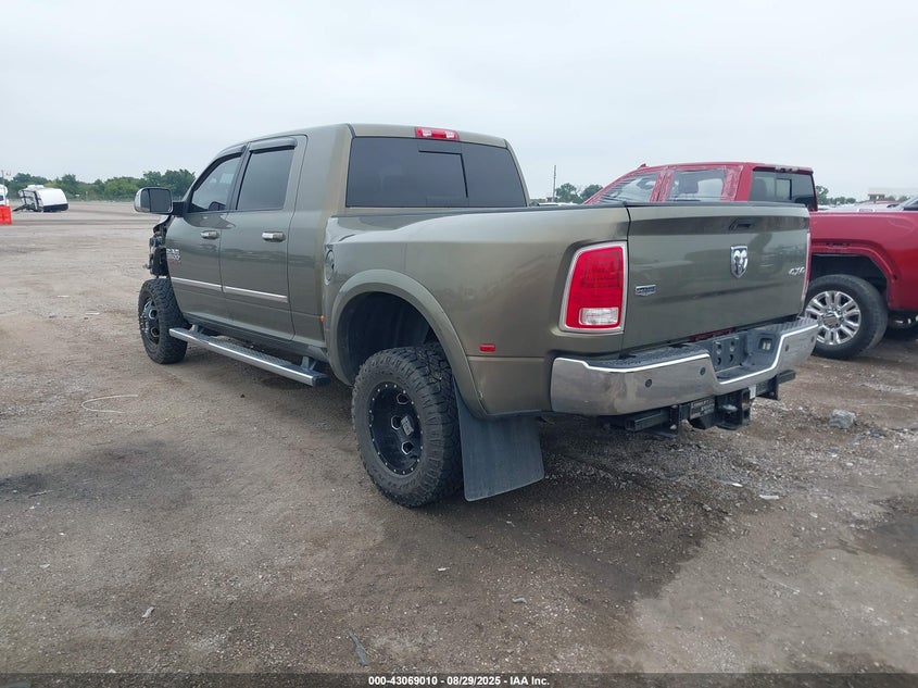 3C63RRMLXFG534694 2015 RAM 3500 photo no. 3