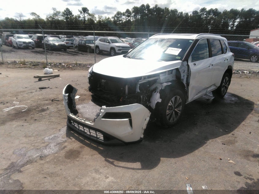 5N1BT3BB0PC686383 2023 NISSAN ROGUE photo no. 2