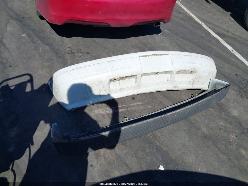 2000 GMC Safari Sl VIN: 1GKDM19W7YB506223 Lot: 43069379