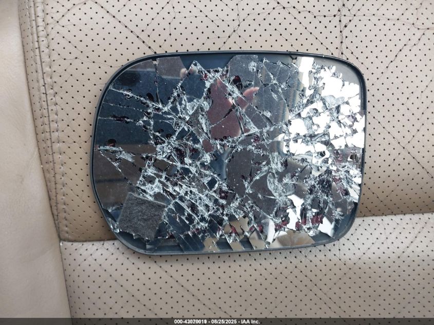 2004 Honda Pilot Ex-L VIN: 2HKYF18684H541175 Lot: 43070019