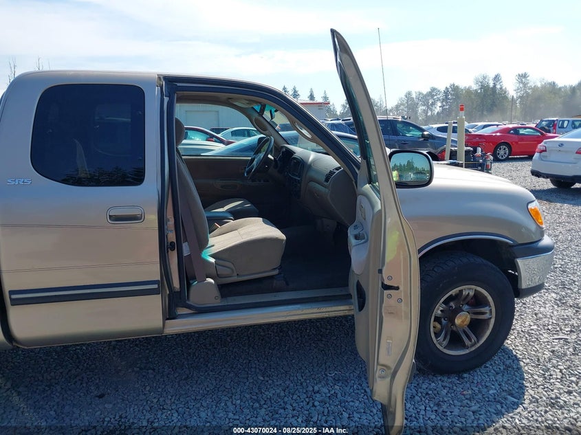 5TBBT44171S126602 2001 TOYOTA TUNDRA photo no. 5