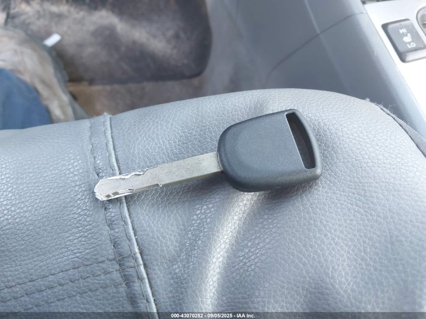 2004 Honda Accord 2.4 Ex VIN: 1HGCM56854A119837 Lot: 43070252