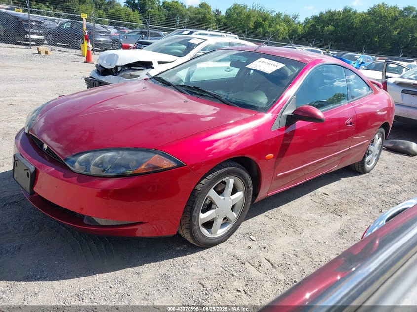 1ZWFT61LXY5615322 2000 MERCURY COUGAR photo no. 2