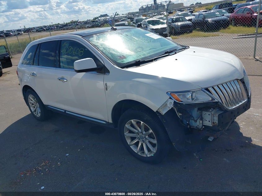 2011 Lincoln Mkx white other gasoline 2LMDJ8JK4BBJ10273 photo #1