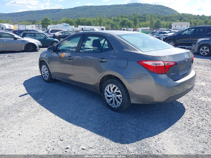 2018 TOYOTA COROLLA LE - 2T1BURHE2JC988844