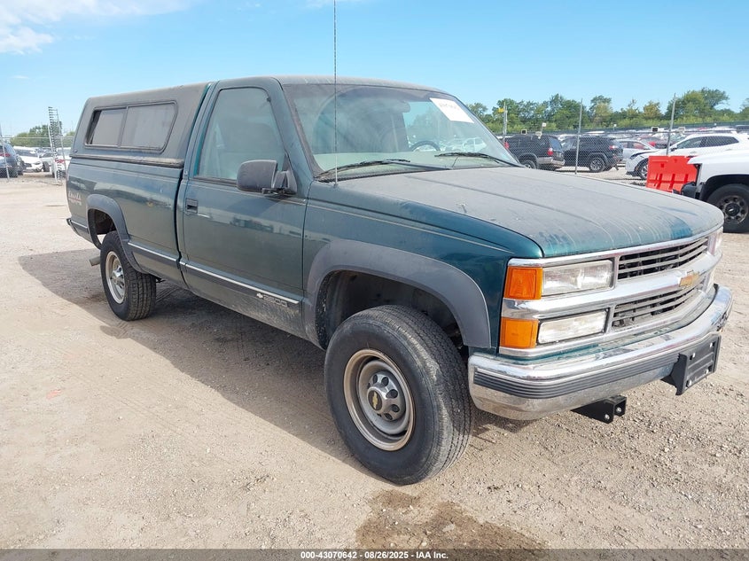 1GCGK24R8YR203755 2000 Chevrolet K2500 auction photo 1