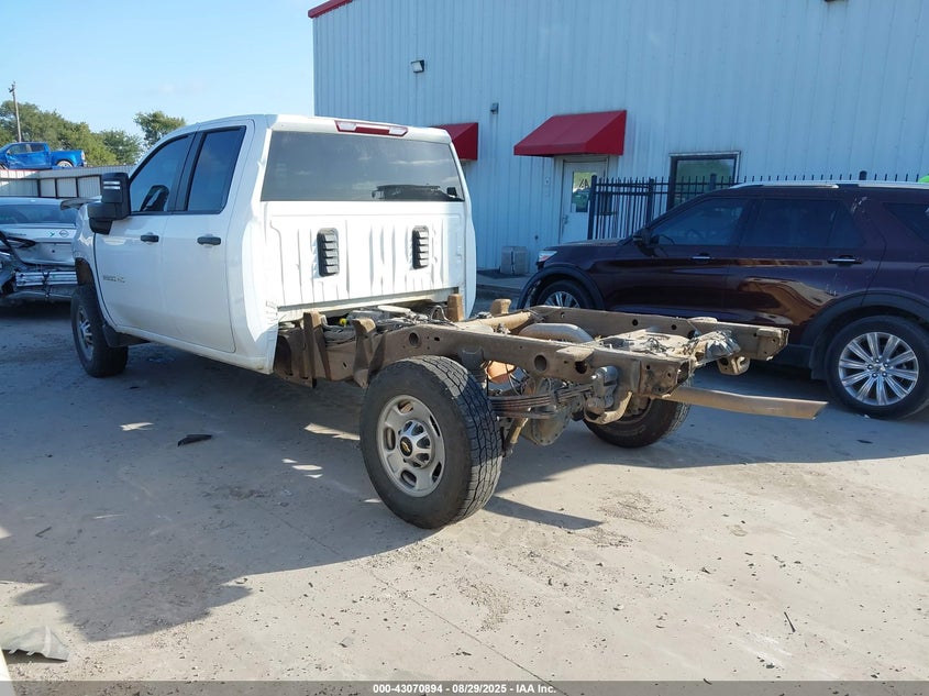 1GB5YLE75PF193909 2023 CHEVROLET SILVERADO photo no. 3