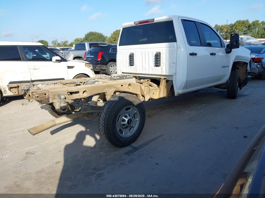 1GB5YLE75PF193909 2023 CHEVROLET SILVERADO photo no. 4