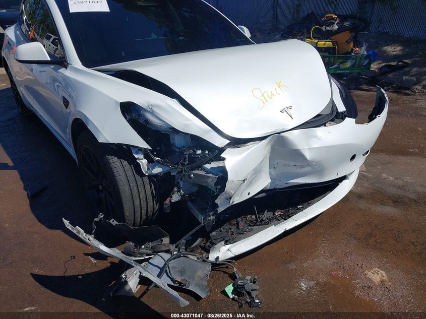 2022 Tesla Model 3 Long Range Dual Motor All-Wheel Drive VIN: 5YJ3E1EBXNF254581 Lot: 43071047