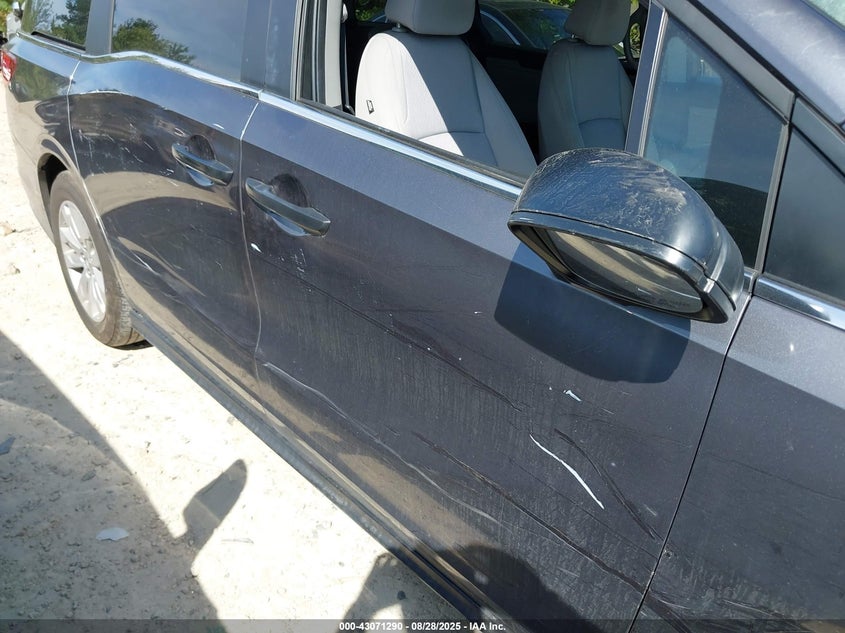 VIN 5FNRL6H26LB001361 2020 HONDA ODYSSEY LX
