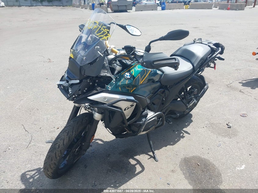 2024 BMW R 1300 auction photo 2