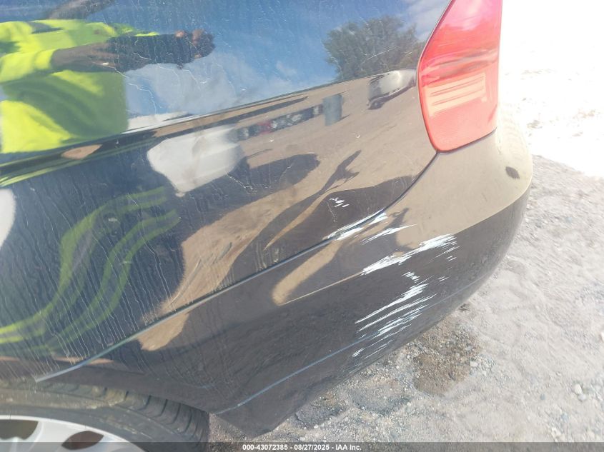 2006 BMW 325Xi VIN: WBAVD13546KV06853 Lot: 43072385