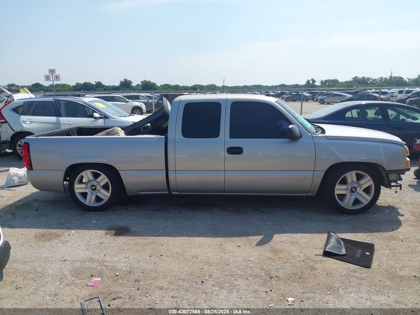 2004 Chevrolet Silverado 1500 Ls VIN: 2GCEC19T541131533 Lot: 43072565
