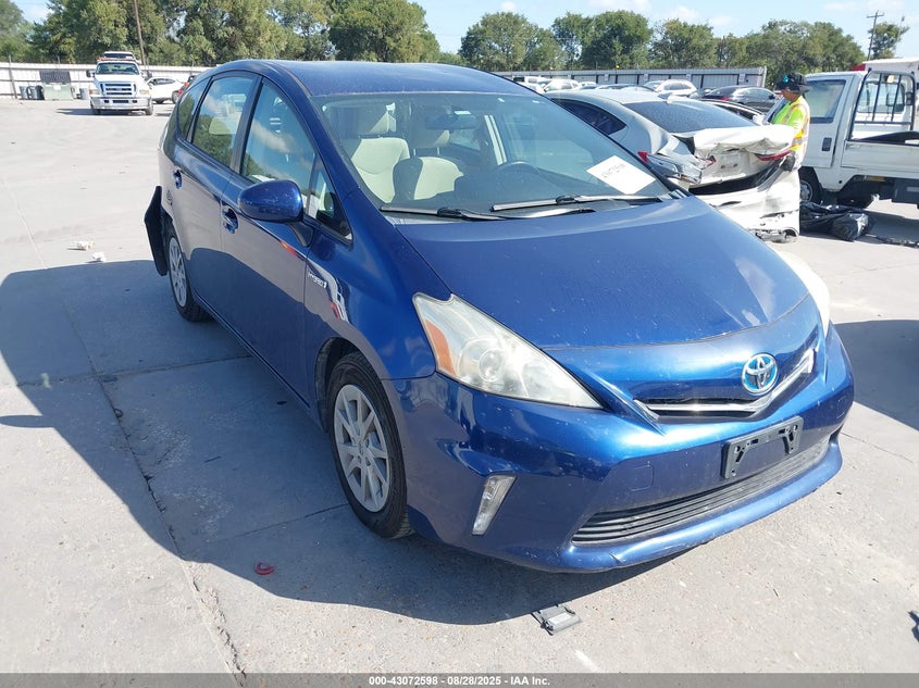 TOYOTA PRIUS V TWO