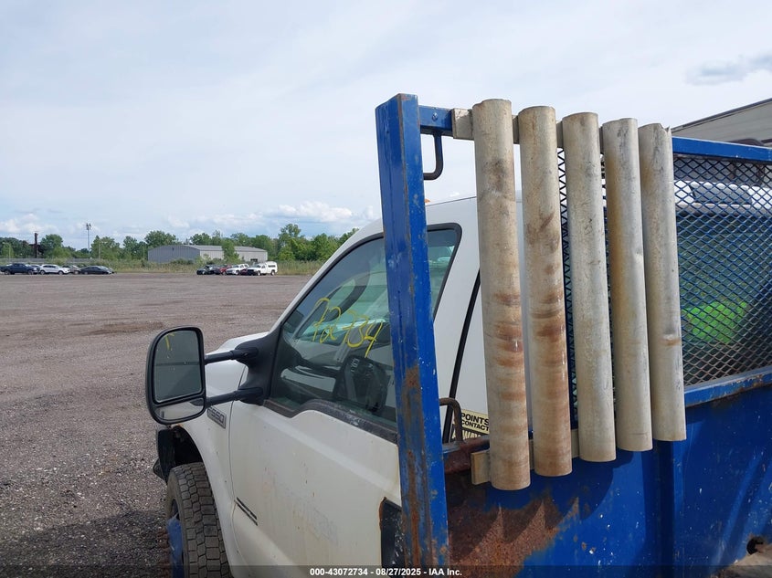 2006 Ford F-550 Chassis Xl/Xlt VIN: 1FDAF57P26EC06107 Lot: 43072734