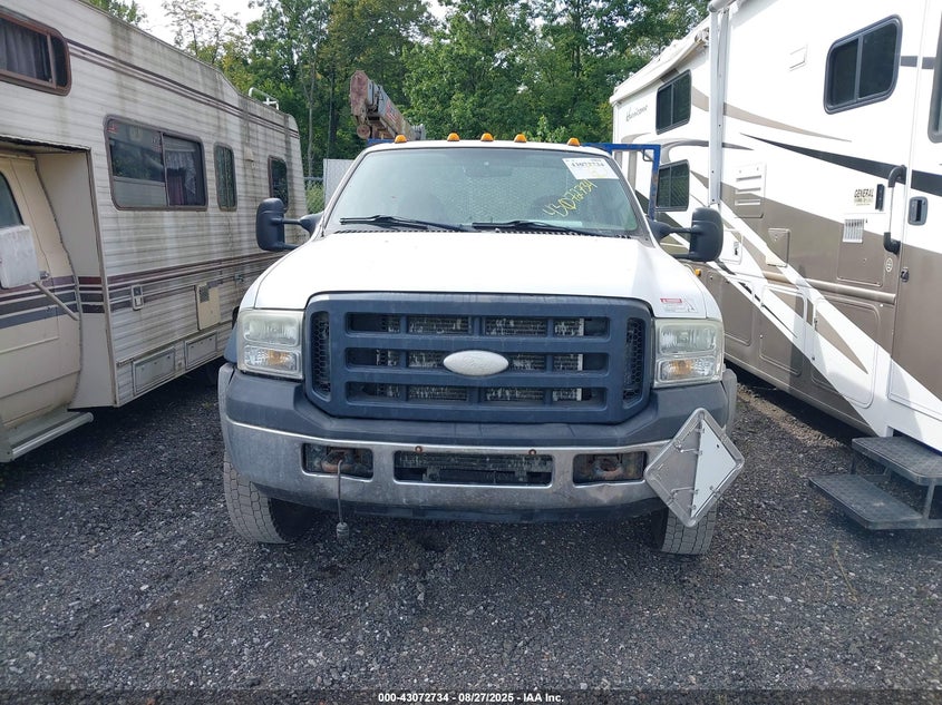 2006 Ford F-550 Chassis Xl/Xlt VIN: 1FDAF57P26EC06107 Lot: 43072734