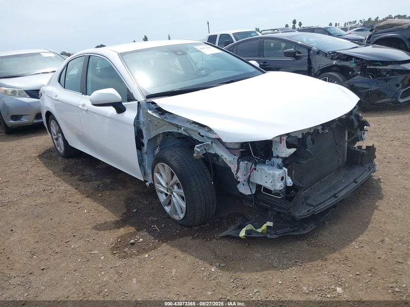 4T1C11AKXNU680162 2022 Toyota Camry Le auction photo 1