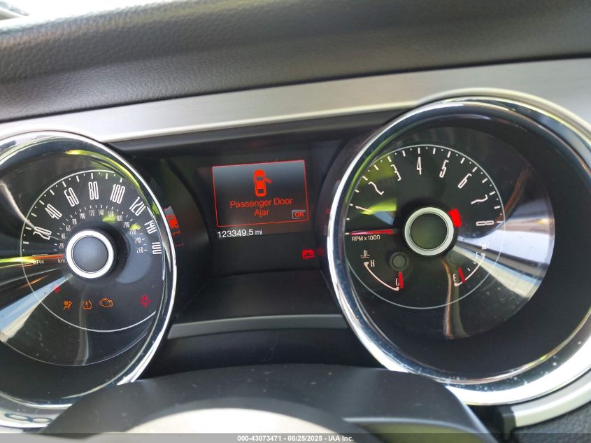 2014 Ford Mustang V6 Premium VIN: 1ZVBP8AM8E5311414 Lot: 43073471