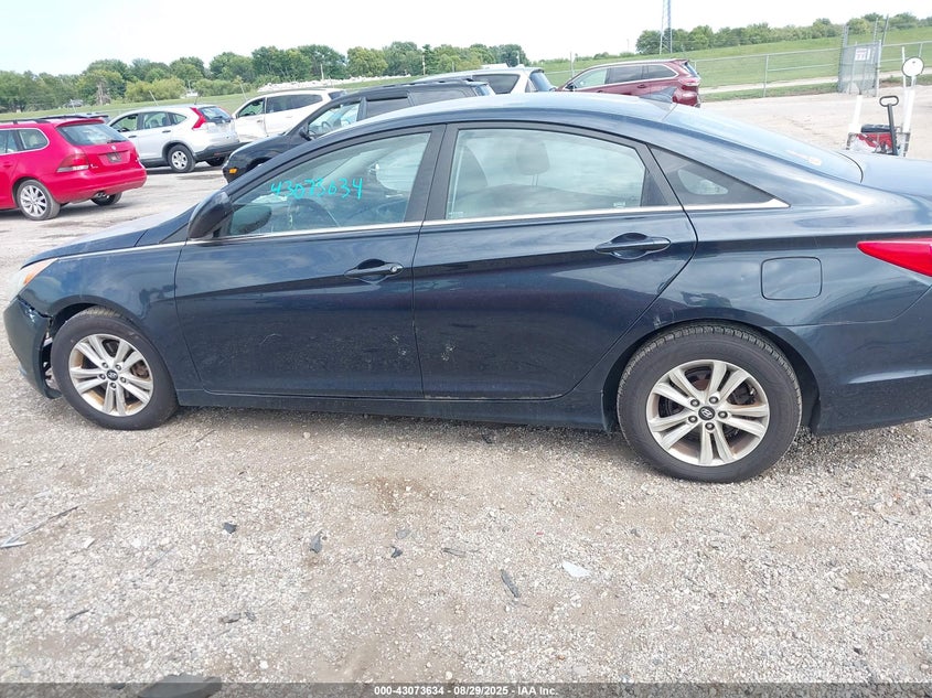 5NPEB4AC4BH178466 2011 HYUNDAI SONATA photo no. 13