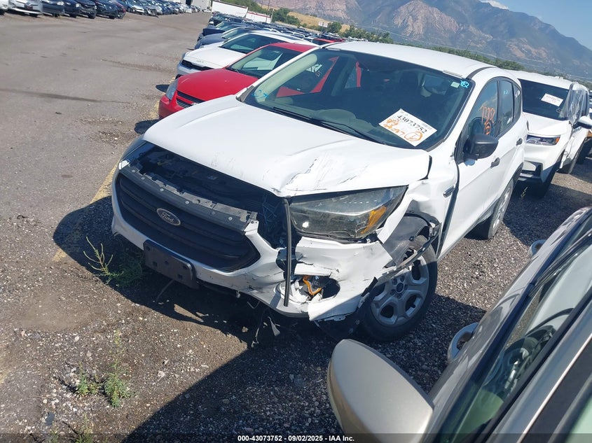 Vin: 1fmcu0f78jud60662, lot: 43567994, ford escape s 20182