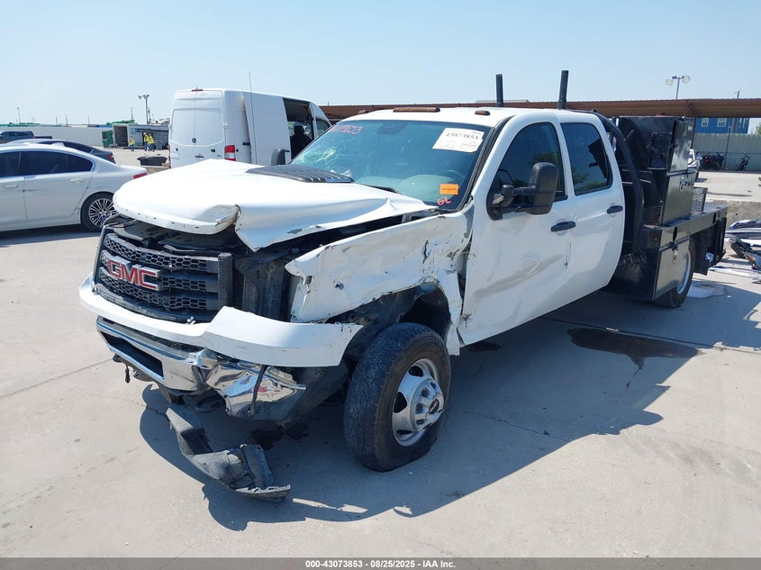 1GD422C8XEF154630 2014 GMC  photo no. 2