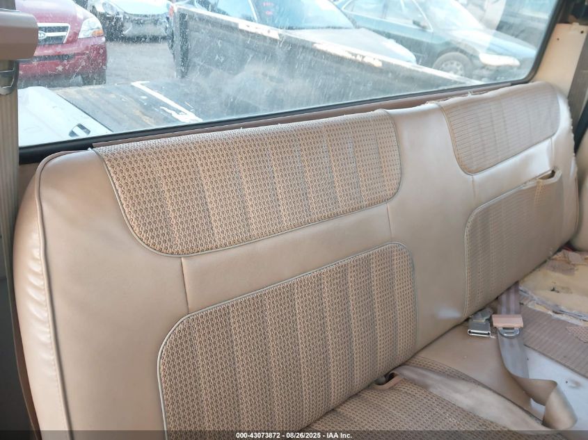 1985 Ford F250 VIN: 1FTHF2517FPB13166 Lot: 43073872