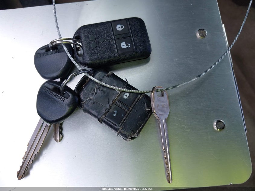 1999 Mitsubishi Montero Sport Ltd VIN: JA4MT41R3XP025483 Lot: 43073966