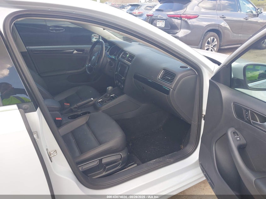 2017 VOLKSWAGEN JETTA 1.8T SEL/1.8T SEL PREMIUM - 3VWL17AJ2HM338922