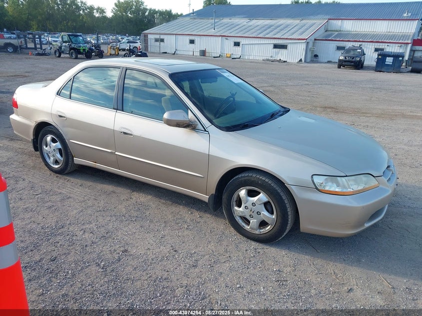 JHMCG5554YC036826 2000 Honda Accord 2.3 Ex auction photo 1