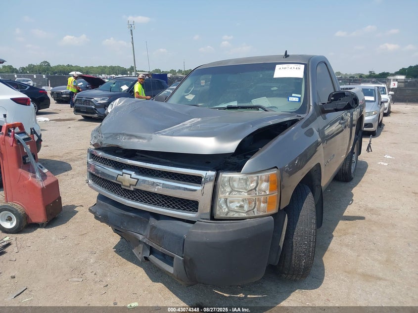 1GCEC14X98Z317146 2008 CHEVROLET SILVERADO photo no. 2
