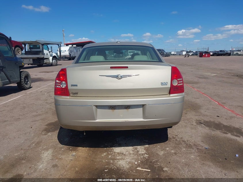2009 Chrysler 300 Touring/Signature Series VIN: 2C3LK53V99H552038 Lot: 43074555