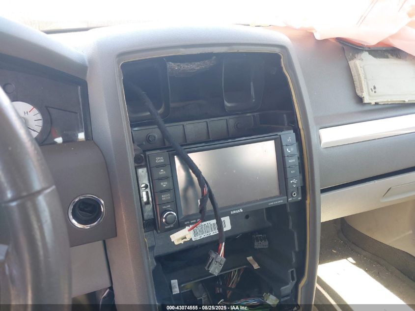 2009 Chrysler 300 Touring/Signature Series VIN: 2C3LK53V99H552038 Lot: 43074555