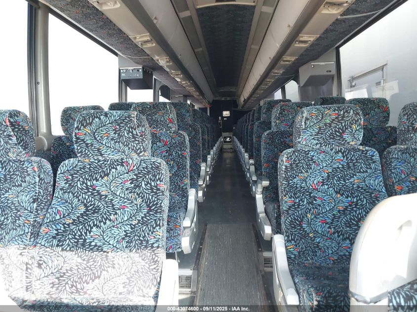 2005 International Bus VIN: 2M93JMDA85W062746 Lot: 43074600